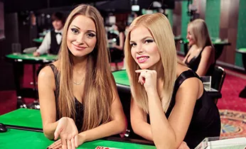 Nhân viên VG99 Bet quản lý dữ liệu để cải thiện dịch vụ khách hàng